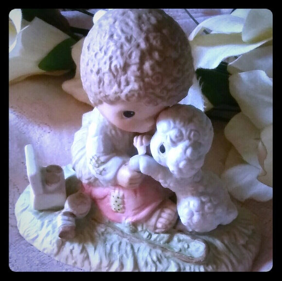 Vintage Precious Moments "He Careth for You" - Picture 1 of 8